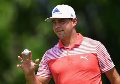 全米プロ2日目は雷雨順延でウッドランドが暫定首位、ウッズ猛追