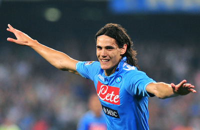 ナポリ カヴァーニのハットトリックでACミランに勝利