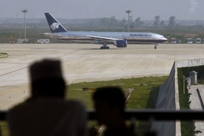 メキシコ航空機でパイロットが飲酒、前週にも同様の事件