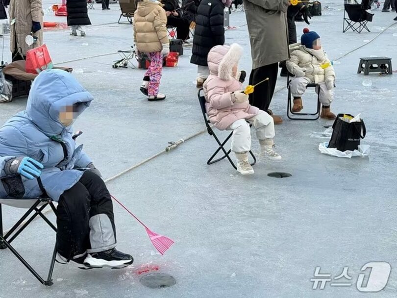 2026年1月10日、「2026氷の国・華川ヤマメ祭り」(c)news1