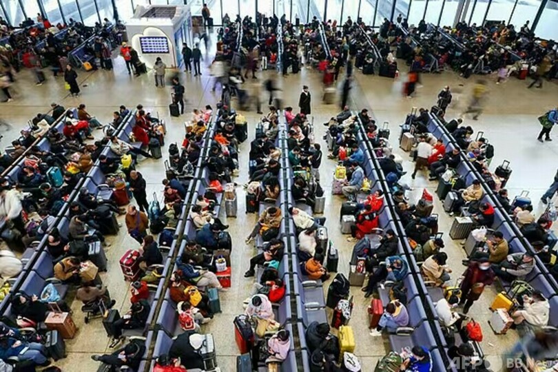 中国 春節帰省ラッシュがピークに 新たなトレンドは「逆方向移動」
