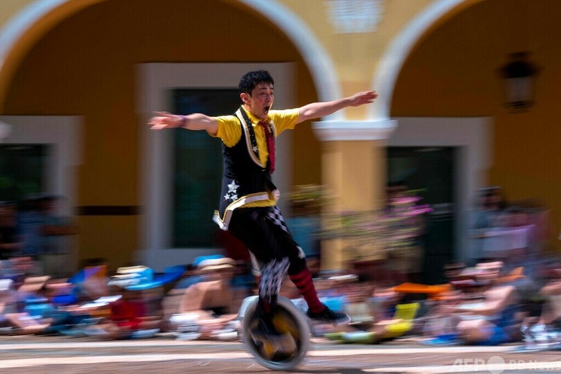 【今日の1枚】曲芸と道化、プエルトリコでサーカス芸を競う
