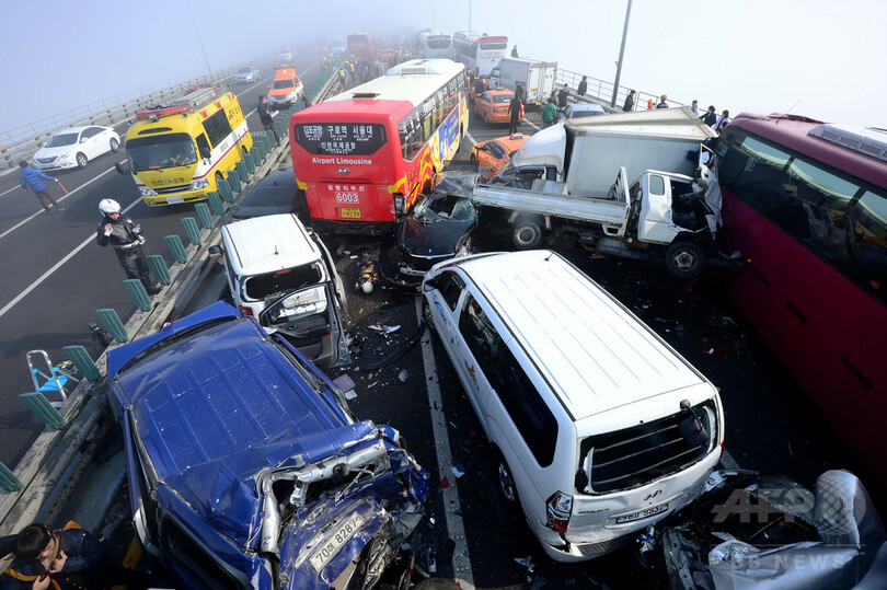 車100台絡む多重事故 2人死亡 韓国 写真8枚 国際ニュース Afpbb News