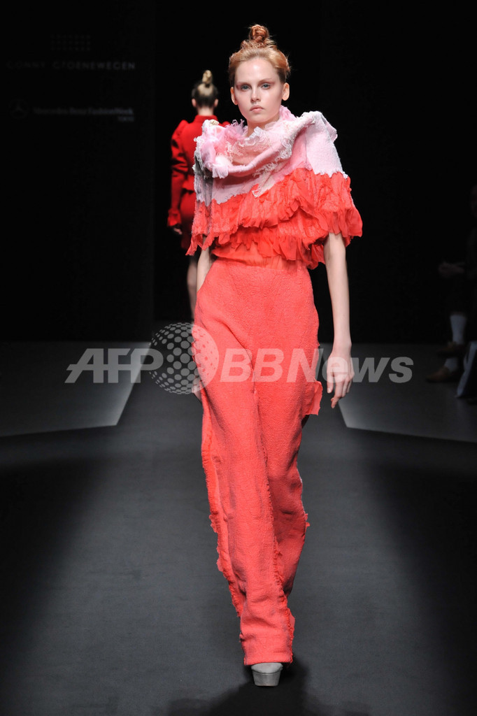 メルセデス ベンツ ファッション ウィーク 東京 インターナショナルエクスチェンジプログラム 写真8枚 マリ クレール スタイル Marie Claire Style