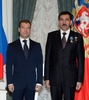 モスクワ（Moscow）のクレムリン（Kremlin）で、ドミトリー・メドベージェフ（Dmitry Medvedev）露大統領（左）と並んで立つイングーシ共和国のYunus-Bek Yevkurov大統領（右、2009年5月20日撮影）。(c)AFP/RIA NOVOSTI/KREMLIN/DMITRY ASTAKHOV