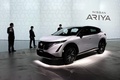 日産自動車が発表した新型電気自動車（EV）「アリア」。横浜市のニッサンパビリオンで（2020年7月14日撮影）。(c)Kazuhiro NOGI / AFP