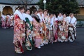 千葉県浦安市の東京ディズニーランドで行われた成人式に出席した新成人ら（2020年1月13日撮影）。(c)Kazuhiro NOGI / AFP