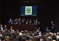 米ニューヨーク（New York）で、競売大手クリスティーズ（Christie&apos;s）が行った、アンディ・ウォーホル（Andy Warhol）の「3人のエルヴィス（Triple Elvis）」のオークション（2014年11月12日撮影）。(c)AFP/Don Emmert