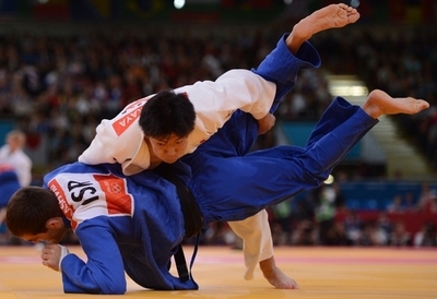 中矢が準決勝進出、柔道男子73キロ級