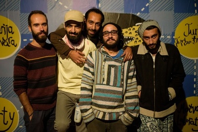 難民ロックバンド、思いがけない「欧州亡命ツアー」