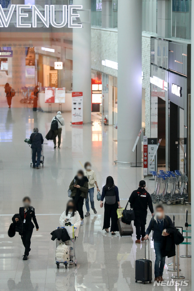 免税店で相次ぐ品切れ「なぜ?」旅行客も当惑 – KOREA WAVE