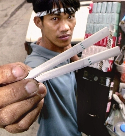 フィリピン医師会、国内の医師に禁煙令