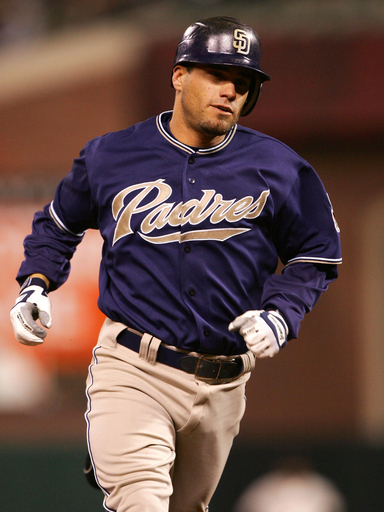 ＜07MLB＞パドレス ジャイアンツを降し開幕2連勝を飾る - 米国