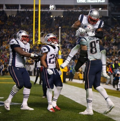 ペイトリオッツがAFC東地区優勝、スティーラーズに競り勝つ