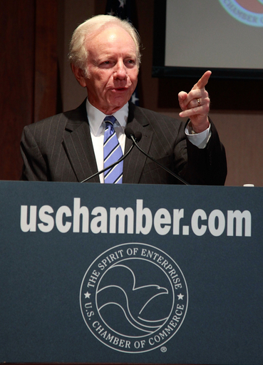 ｢銃乱射事件はイスラム原理主義の攻撃｣、リーバーマン米上院議員