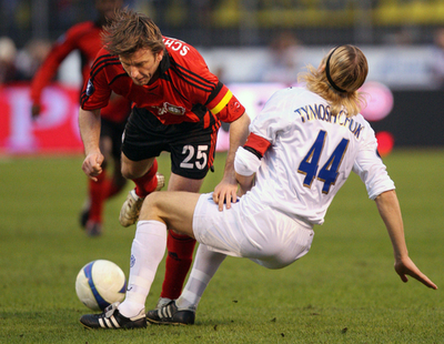 ゼニト レバークーゼンに敗れるも2試合合計4-2で準決勝進出