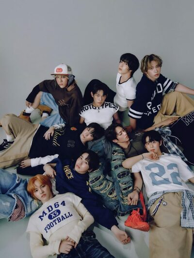 AHOF、公式ファンクラブ名の公募を開始