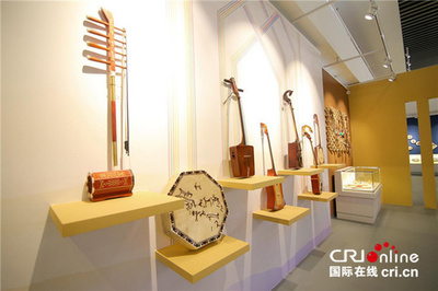 リアル展示とライブ配信　内モンゴルで民族文化や現代アートを紹介する斬新なイベント
