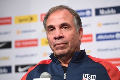 米MLSクラブの名指揮官 「不適切発言」で休職処分に