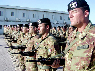 アフガニスタンで拉致されたイタリア人兵士2人解放