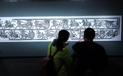拓本を楽しむ 河南博物院で中国漢画展