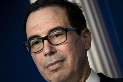 米財務長官、新婚旅行に政府専用機を要求？ 米報道