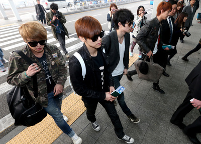 CNBLUE、ワールドツアーに出発