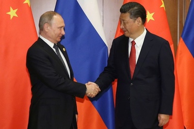 中ロ首脳、北朝鮮めぐる緊張の高まり懸念 ミサイル発射で