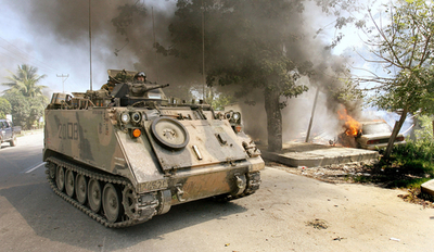 散発的な衝突続く首都ディリ - 東ティモール