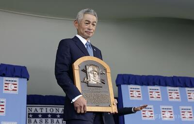 イチロー氏、米野球殿堂入り式典に出席
