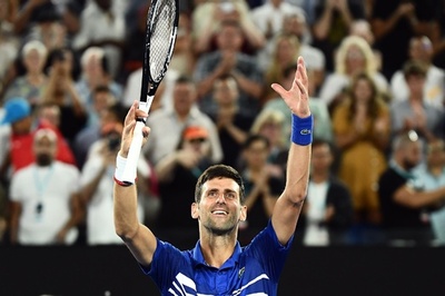 ジョコビッチが完勝で決勝進出、歴史的快挙を懸けてナダルと激突