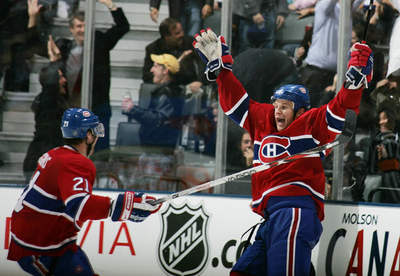 カナディアンズ メープルリーフスを破りシーズン10勝目