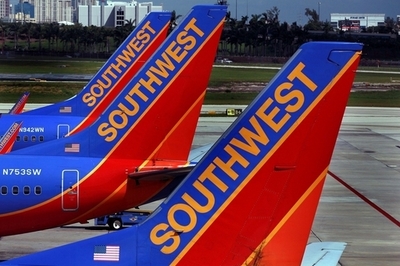 米サウスウエスト航空、B737型79機を点検 前日の胴体の穴あき事故を受け