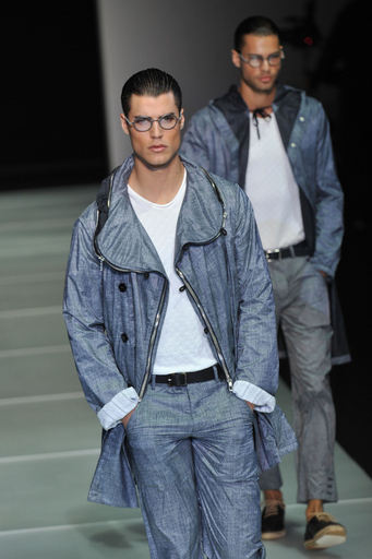 ＜12年春夏ミラノ・メンズコレクション＞ジョルジオ アルマーニ