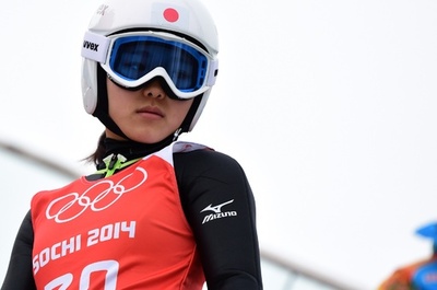 高梨が女子ノーマルヒルの公式練習に参加、ソチ五輪