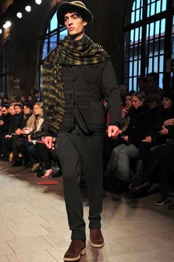 ＜12/13年秋冬ミラノ・メンズコレクション＞ミッソーニ
