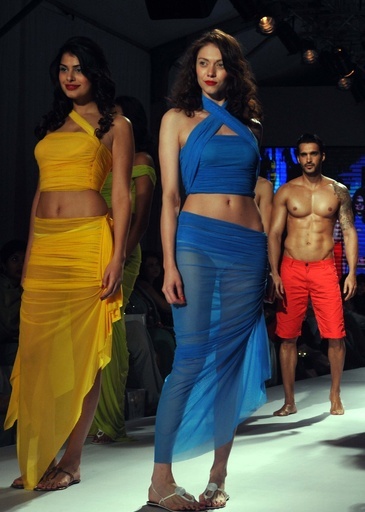 ＜インド・リゾートウェア・ファッションウィーク＞Ramona Narang