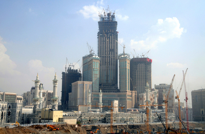 世界第2の超高層タワー、聖地メッカにまもなくオープン