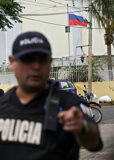 キルギス人男性、9人を人質に露大使館に立てこもり - コスタリカ