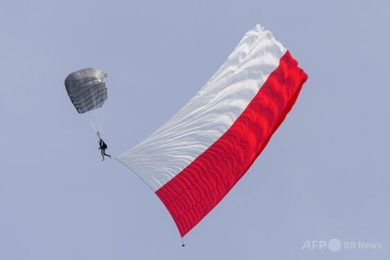ポーランド、児童性的虐待捜査で男100人逮捕