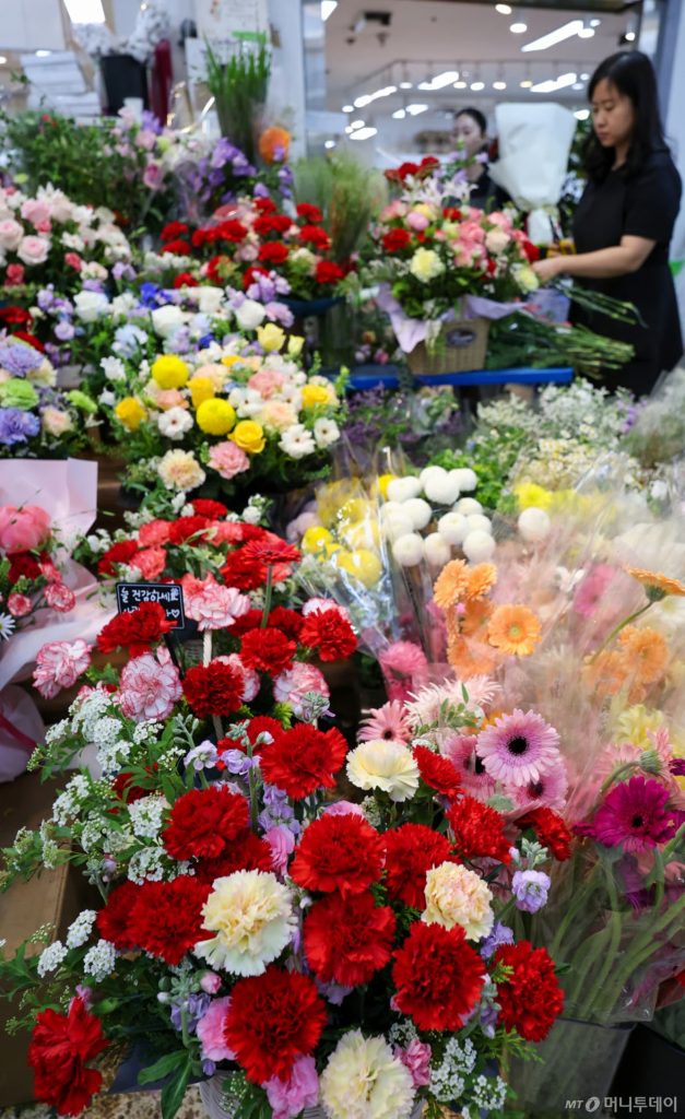 5月7日、ソウル瑞草区の良才洞花卉公販場(c)MONEYTODAY
