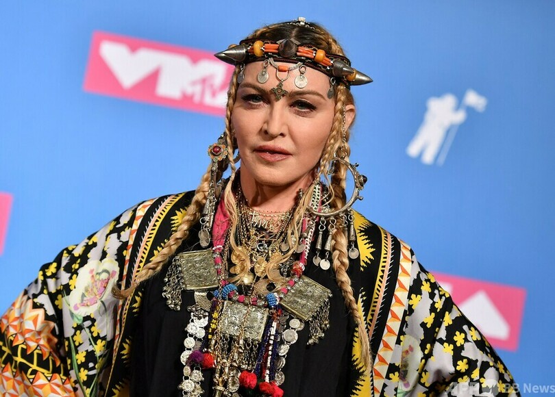 マドンナさん、ICU搬送も「快方に」 7月からのツアー延期