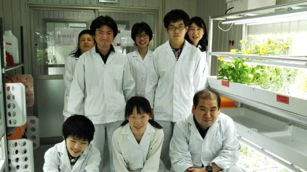 アストラゼネカ<br />障がい者の活躍を支援する<br />屋内ハーブ園「AZハウス横浜」を開設<br />~インクルージョン&ダイバーシティ促進を目指して~ アストラゼネカ<br />障がい者の活躍を支援する<br />屋内ハーブ園「AZハウス横浜」を開設<br />~インクルージョン&ダイバーシティ促進を目指して~