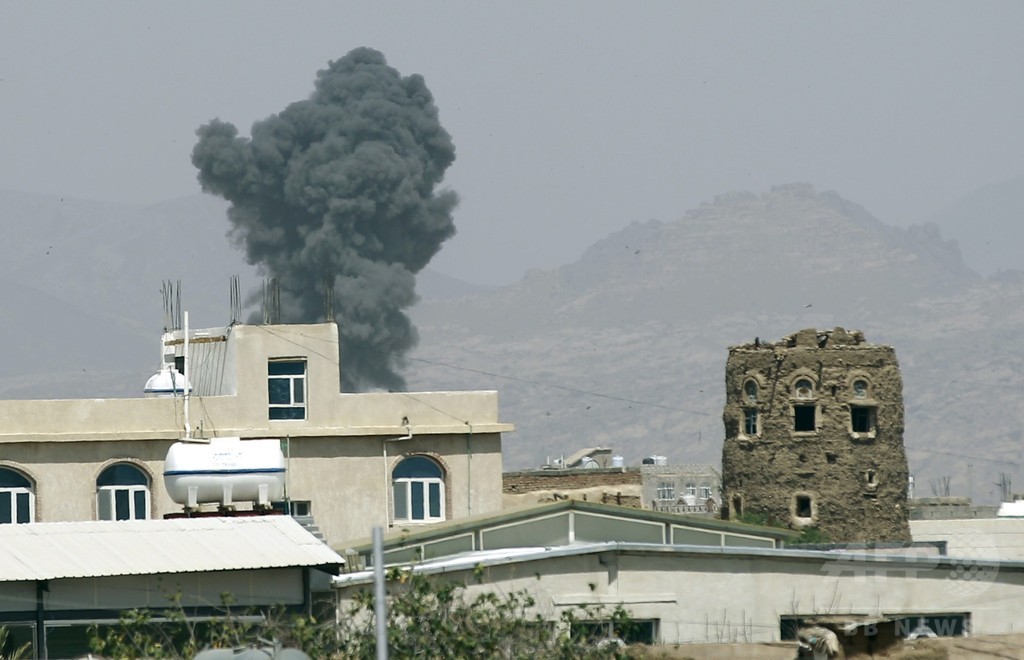 サウジ連合軍、イエメン首都で大規模空爆 反政府派の攻撃に報復 写真10枚 国際ニュース：AFPBB News