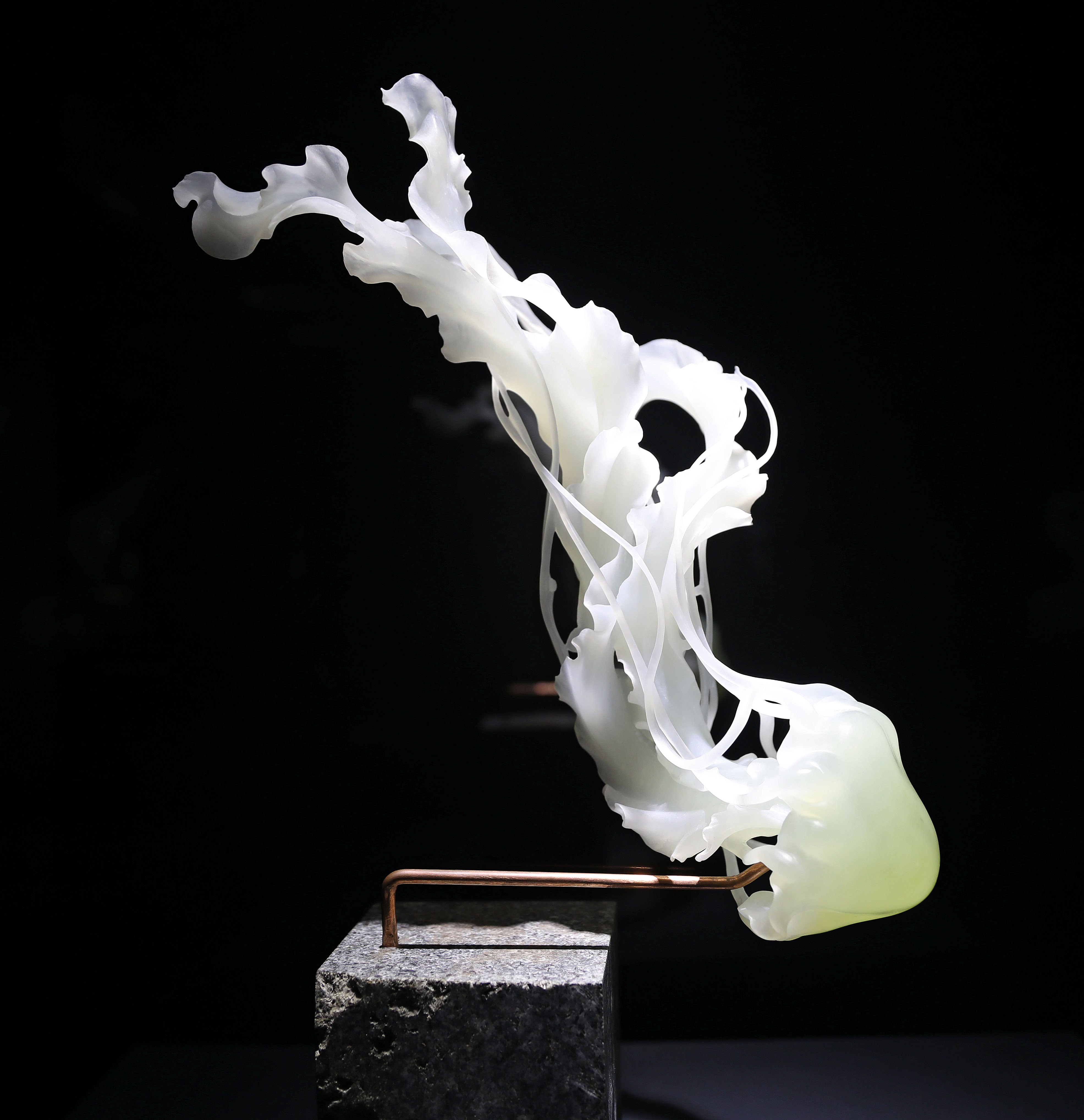 中国　玉石岫玉彫刻　玉器　環　装飾品　C　4572 中国 玉石岫玉彫刻 玉器 環 装飾品 C 4572 - メルカリ