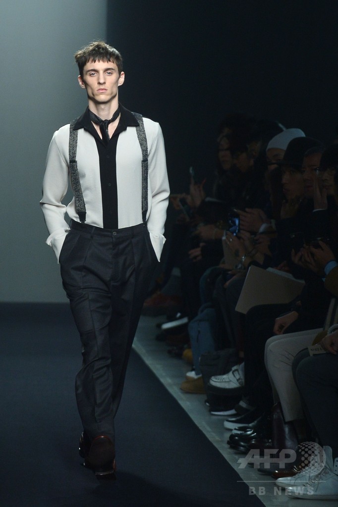 コーデュロイ素材で快適さを追求、「ボッテガ・ヴェネタ」15/16年秋冬メンズ