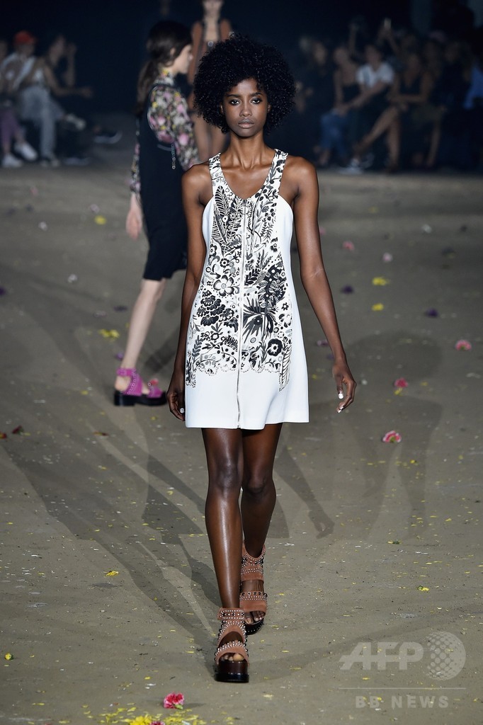 「3.1 フィリップ リム」17年春夏