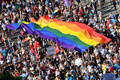 ハンガリーの首都で開催された性的少数者（LGBT）によるプライドパレード（2019年7月6日撮影）。(c)ATTILA KISBENEDEK / AFP