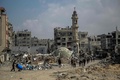 イスラエル軍の爆撃を受け破壊された市街地。パレスチナ自治区ガザ市の（2024年2月26日撮影）。(c)AFP