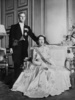 エリザベス英女王と夫のフィリップ殿下（1948年1月1日撮影、資料写真）。(c)AFP